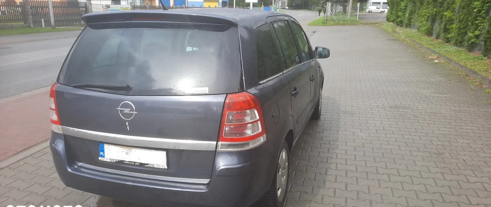 Opel Zafira cena 13777 przebieg: 237350, rok produkcji 2010 z Skoczów małe 232